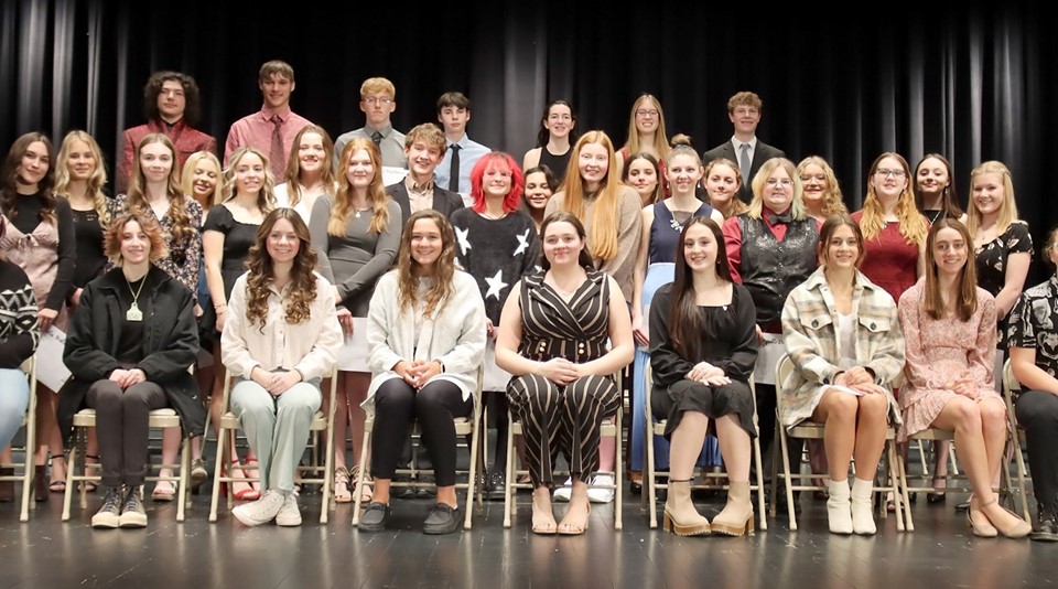 National Honor Society group pic (3/2023)