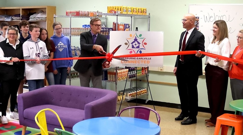William Mullin cuts ribbon (10/2024)